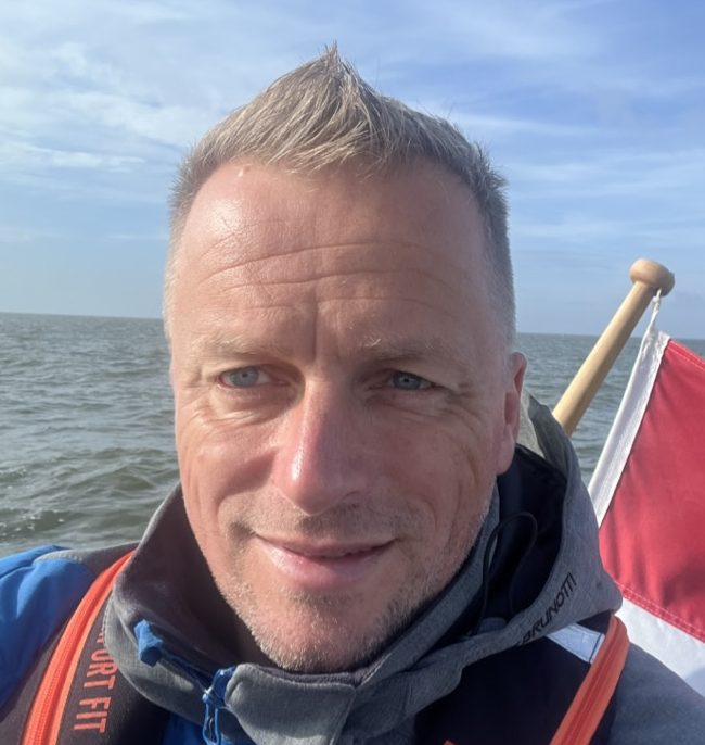 F2AF740A-7BE2-478F-BEA7-869F649D67D6_1_105_c Idzard